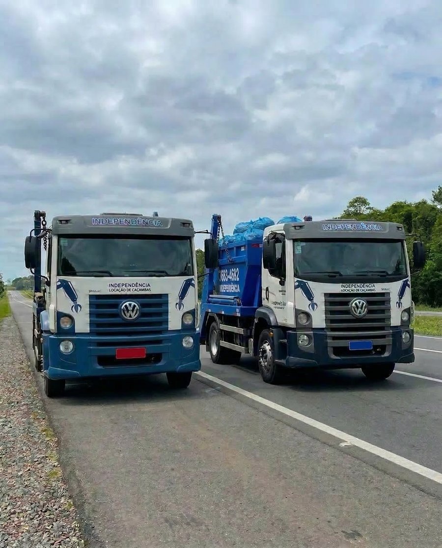 Caminhões Independência Entulho